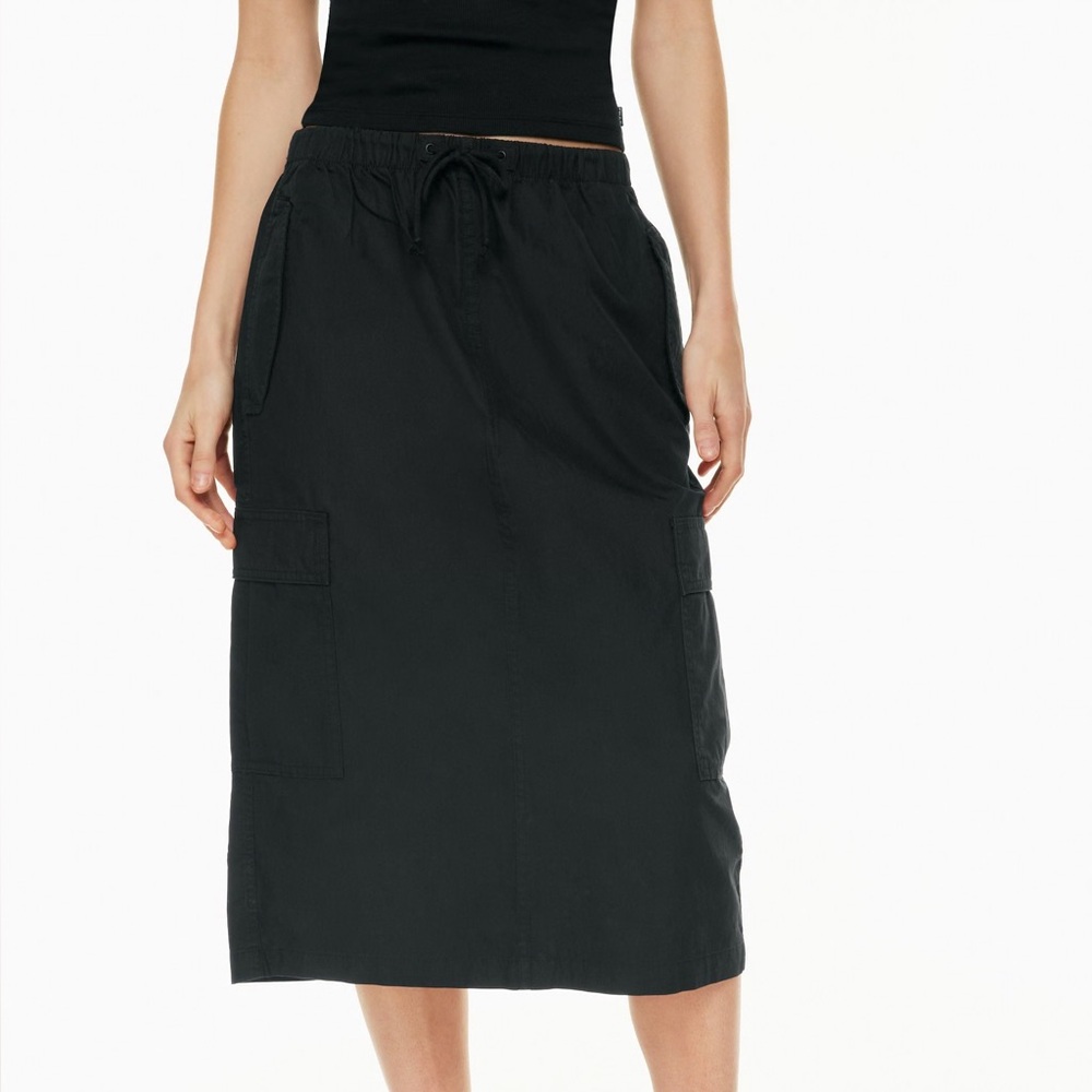 ARITZIA TNA Squad Cargo Skirt